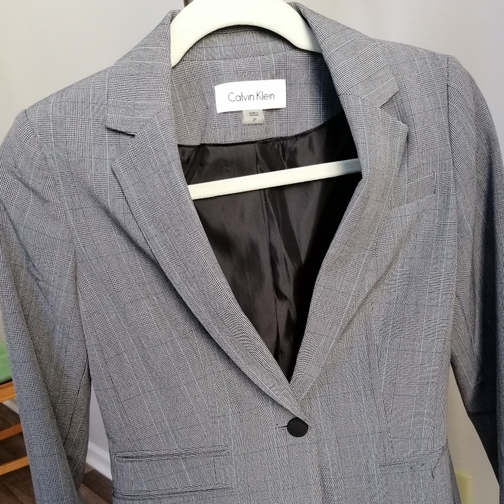 Calvin Klein Petite Size 2 Blazer